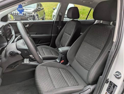 Used 2023 Kia Rio S w/ Technology Package image 8