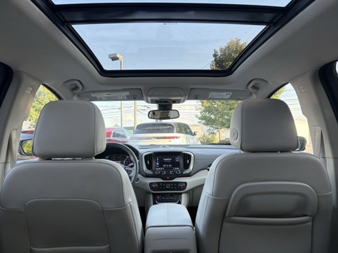 Used 2020 GMC Terrain Denali w/ Denali Premium Package image 8