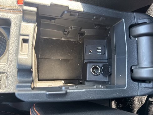 Used 2017 Subaru Crosstrek 2.0i Limited image 31