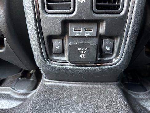 Used 2018 Jeep Grand Cherokee Limited image 22