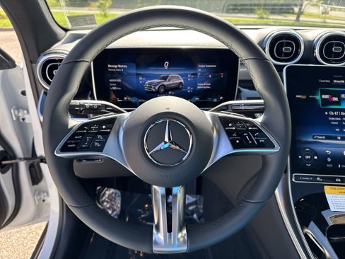 New 2025 Mercedes-Benz GLC 300 4MATIC image 18