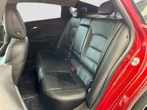 Used 2018 Chevrolet Malibu LT w/ Leather Package image 25