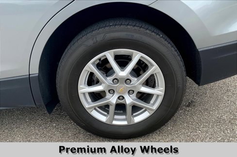 Used 2023 Chevrolet Equinox LS w/ LS Convenience Package image 9