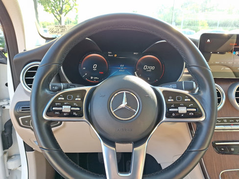 Used 2022 Mercedes-Benz GLC 300 4MATIC image 20