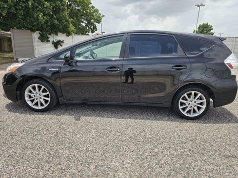 Used 2012 Toyota Prius V Two image 6