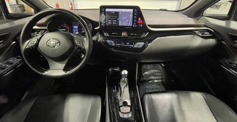 Used 2019 Toyota C-HR Limited image 12