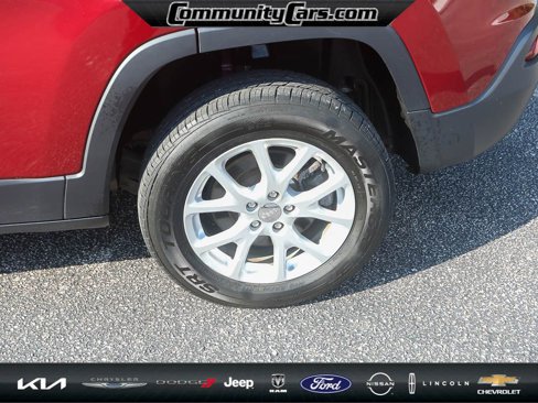 Used 2014 Jeep Cherokee Latitude image 4