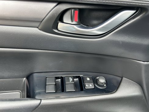 Used 2017 MAZDA CX-5 Touring w/ Preferred Equipment Package image 11