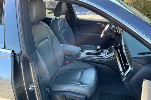 Used 2019 Audi Q8 Premium w/ Convenience Package image 8