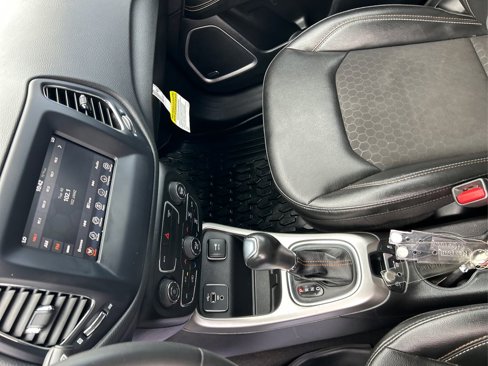 Used 2021 Jeep Compass Latitude w/ Sun and Sound Group image 14