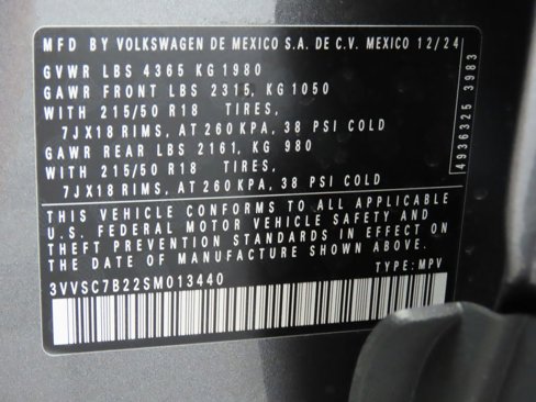 Certified 2025 Volkswagen Taos SE image 32