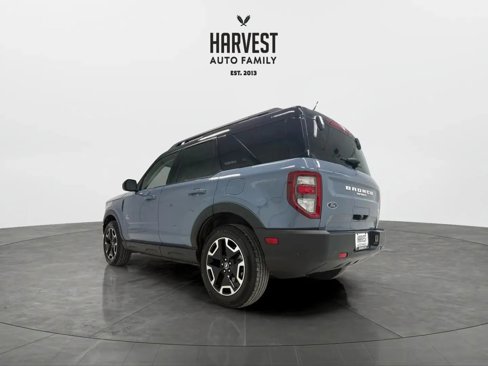 Used 2024 Ford Bronco Sport Outer Banks w/ Tech Package image 2