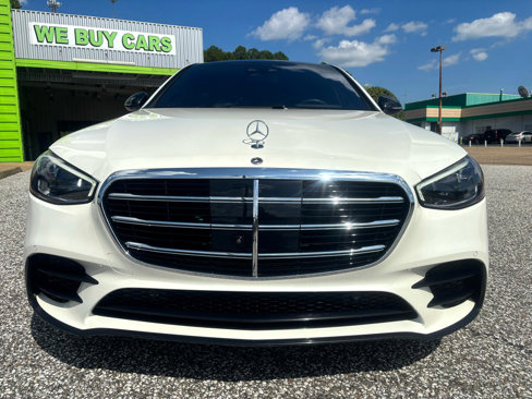 Used 2022 Mercedes-Benz S 580 4MATIC Sedan w/ AMG Line Package image 11