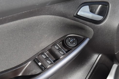 Used 2014 Ford Focus Titanium image 29
