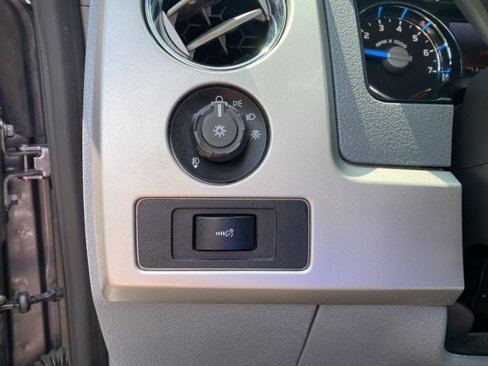Used 2014 Ford F150 Lariat w/ Equipment Group 502A Luxury image 12