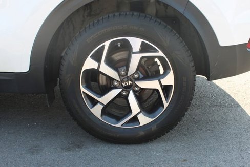 Used 2020 Kia Sportage LX image 38