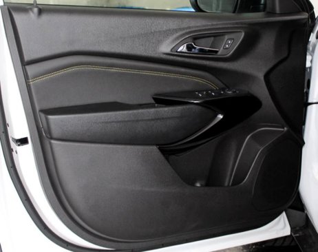 New 2025 Chevrolet Trax LT w/ Driver Confidence Package image 16