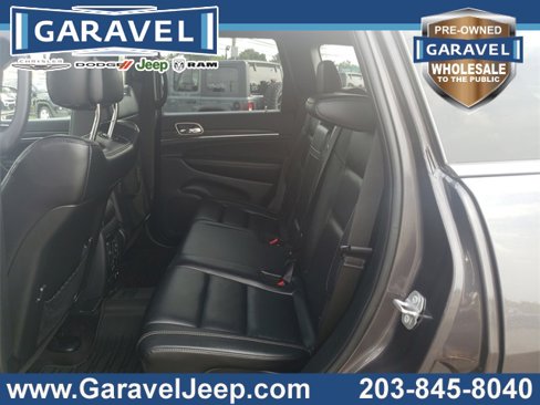 Used 2017 Jeep Grand Cherokee Limited image 40