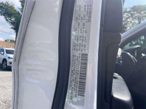 Used 2019 Jeep Grand Cherokee Limited image 19