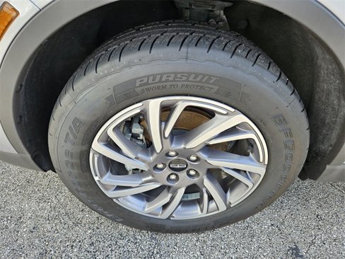 Certified 2023 Lincoln Corsair FWD image 14