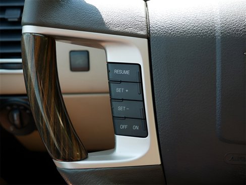 Used 2010 Lincoln MKX 2WD image 18