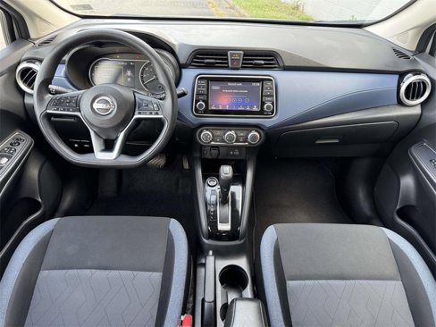 Used 2023 Nissan Versa SV image 2