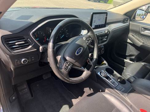 Used 2020 Ford Escape SEL image 10