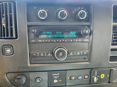 Used 2018 Chevrolet Express 2500 w/ Driver Convenience Package image 11