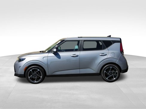 Used 2023 Kia Soul EX image 4