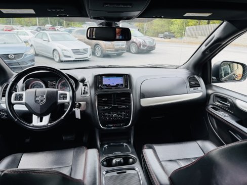 Used 2019 Dodge Grand Caravan GT image 7