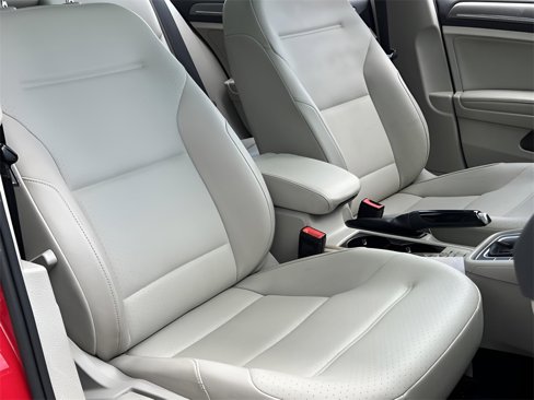 Used 2017 Volkswagen Golf Alltrack SE image 18