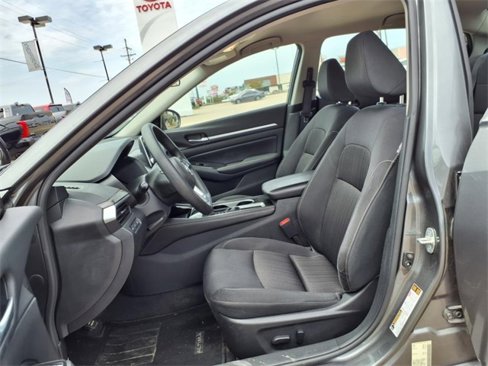 Used 2023 Nissan Altima 2.5 SV image 13