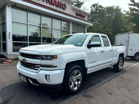 Used 2016 Chevrolet Silverado 1500 LTZ Z71 w/ LTZ Plus Package image 2