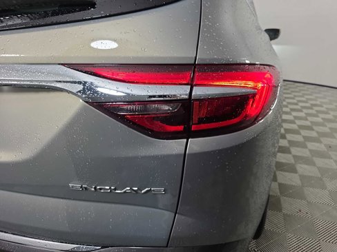 Used 2018 Buick Enclave Avenir w/ Avenir Technology Package image 11
