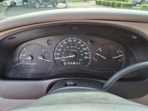 Used 2000 Ford Ranger XLT image 12