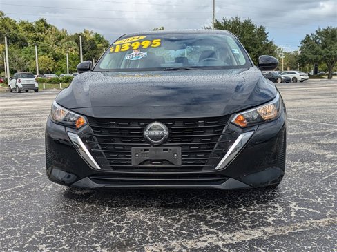 Used 2024 Nissan Sentra SV image 9