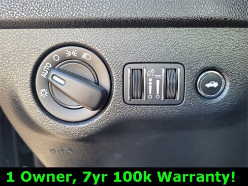 Used 2020 Dodge Charger SXT image 21