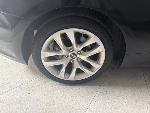 Used 2013 Hyundai Genesis 2.0T image 18