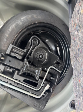 Used 2015 Toyota Prius Four image 16