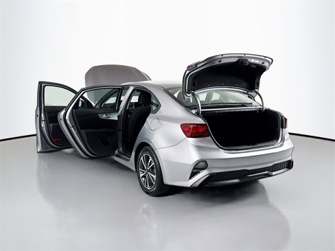Used 2024 Kia Forte LXS image 20