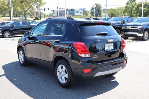 Used 2020 Chevrolet Trax LT w/ LT Convenience Package image 26
