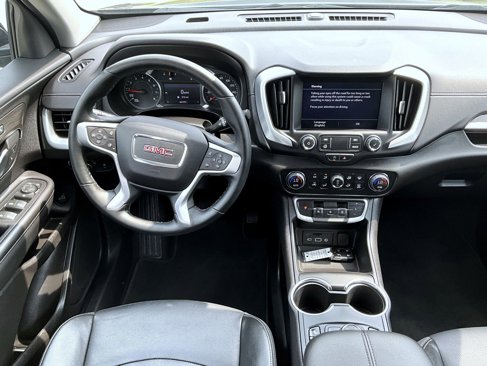 Used 2024 GMC Terrain SLT image 13