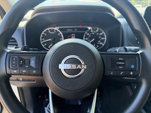 Used 2023 Nissan Rogue SV image 22