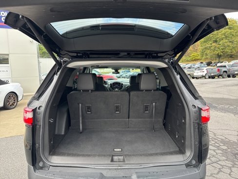 Used 2021 Chevrolet Traverse RS image 34