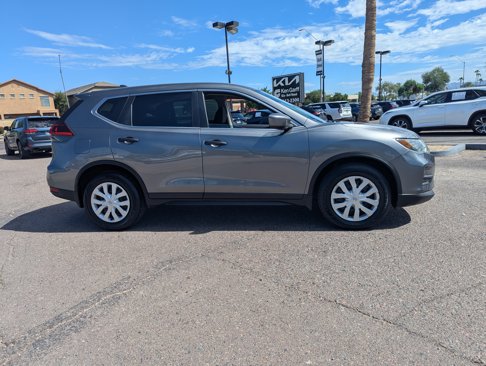 Used 2020 Nissan Rogue S image 2