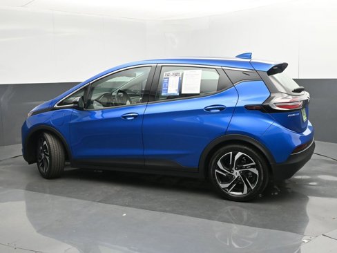 Used 2023 Chevrolet Bolt LT w/ Infotainment Package image 3