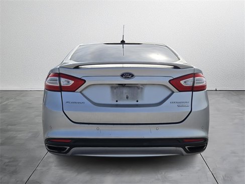 Used 2015 Ford Fusion Titanium image 3