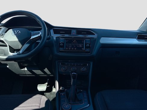 Used 2022 Volkswagen Tiguan S image 21