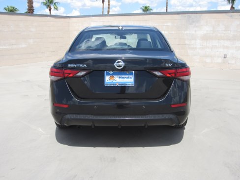 Used 2022 Nissan Sentra SV image 7
