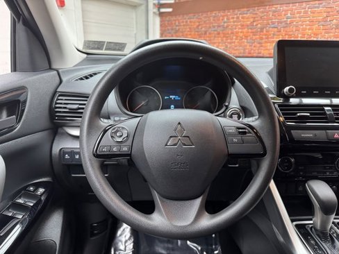 Used 2024 Mitsubishi Eclipse Cross SE image 14